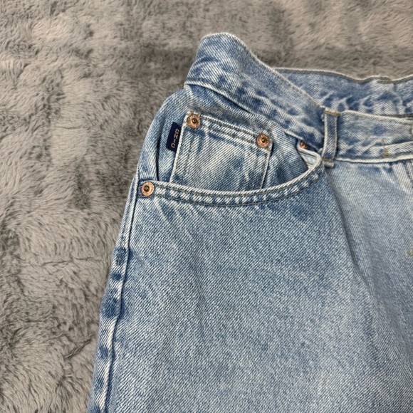 Chic High Rise Blue Jeans with Straight Leg - Picture 4 of 10